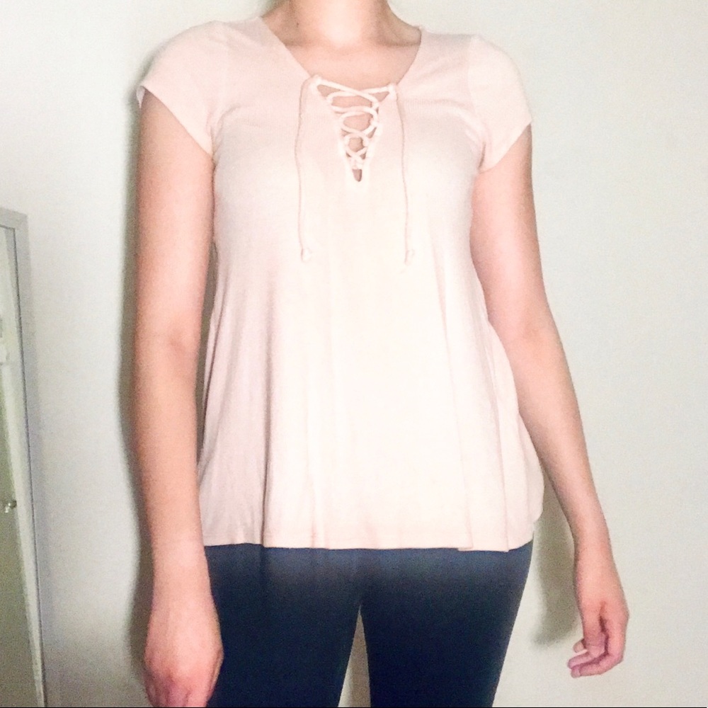 Sweetheart criss cross hollister tee